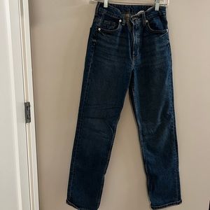 VINTAGE HIGH RISE STRAIGHT JEAN SIZE 2